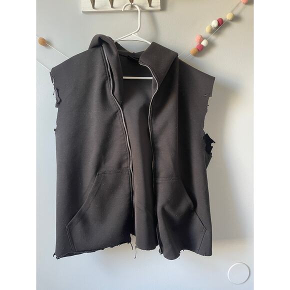 Meitongchen Black Reworked Grunge Style Hooded Vest - Picture 1 of 4